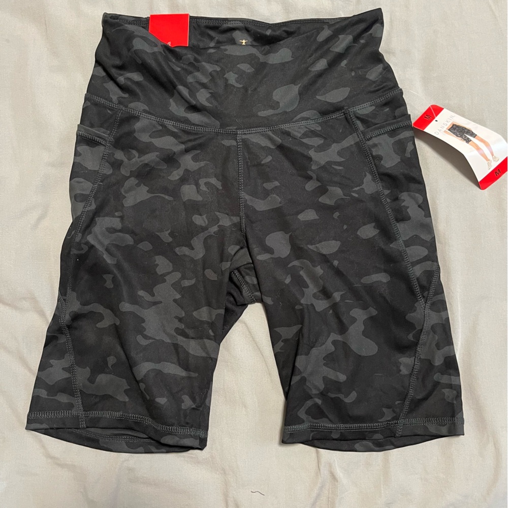 NWT Danskin camo bike shorts